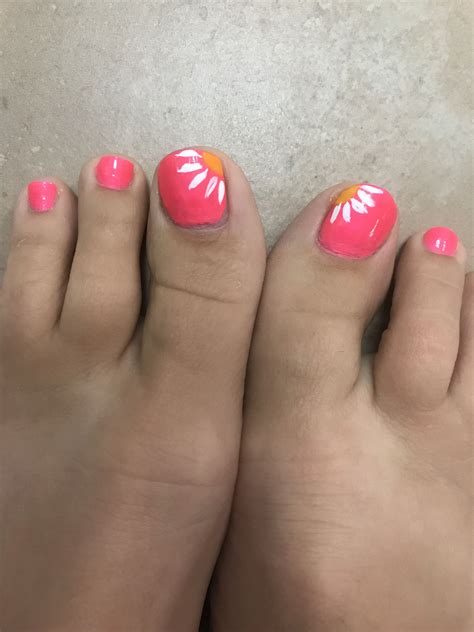 cute summer pedicures|best summer pedicure for toes.